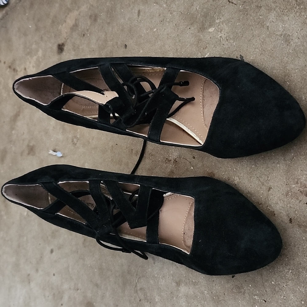 Wendy Williams strappy blk suede heels size 10 M